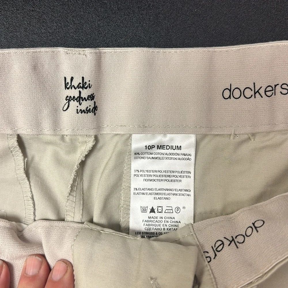 Dockers nwt doggers